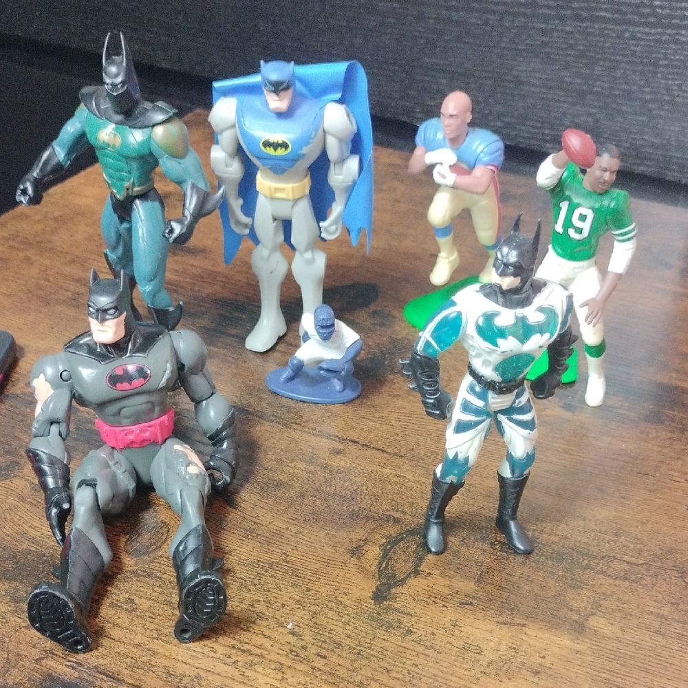 Collection Batman Action Figure Lot with Blue, Gray, Green and Teal Accents 7 Pc